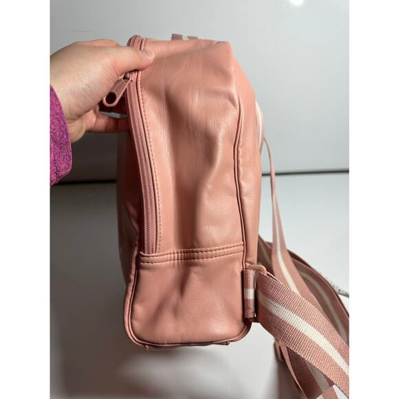 Puma medium to small pink backpack purse leather, 11x9x2.5 for girls & women - Picture 6 of 14